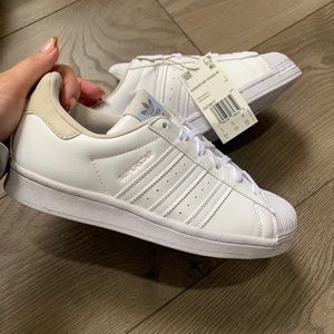 Adidas Superstar sneakers size 6.5